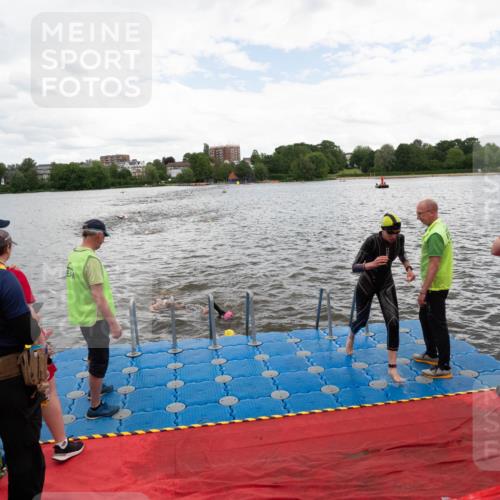 16.06.2024 - 7 Türme Triathlon MichiJ http://msf.ph/oto/6271867 16.06.2024 12:07:43 Schwimmen 54, 440, 457, 544, 565, 571, 592 meine-sportfotos.de