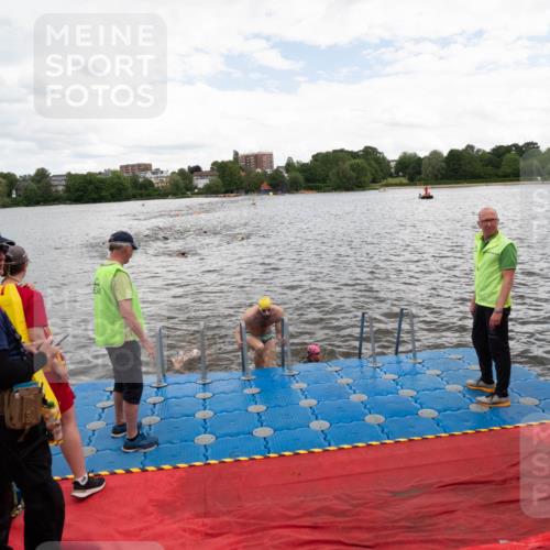 16.06.2024 - 7 Türme Triathlon MichiJ http://msf.ph/oto/6271890 16.06.2024 12:07:46 Schwimmen 54, 440, 457, 544, 565, 571, 592 meine-sportfotos.de