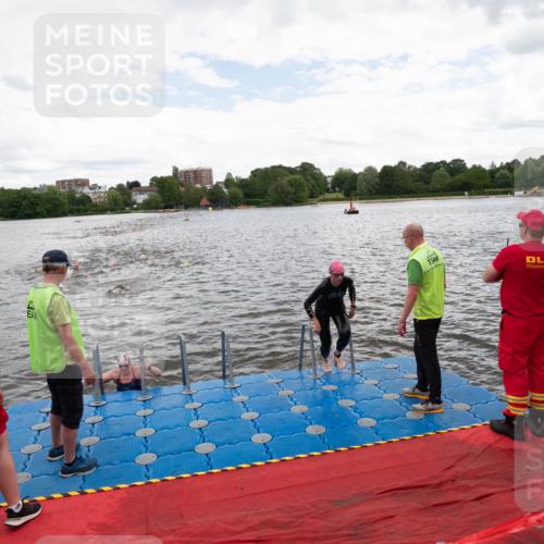 16.06.2024 - 7 Türme Triathlon MichiJ http://msf.ph/oto/6271913 16.06.2024 12:07:51 Schwimmen 440, 457, 544, 565, 571, 592 meine-sportfotos.de