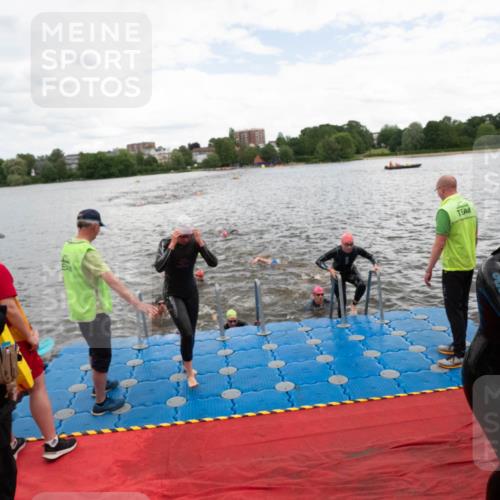 16.06.2024 - 7 Türme Triathlon MichiJ http://msf.ph/oto/6271975 16.06.2024 12:08:10 Schwimmen 440, 457, 544, 565, 592 meine-sportfotos.de