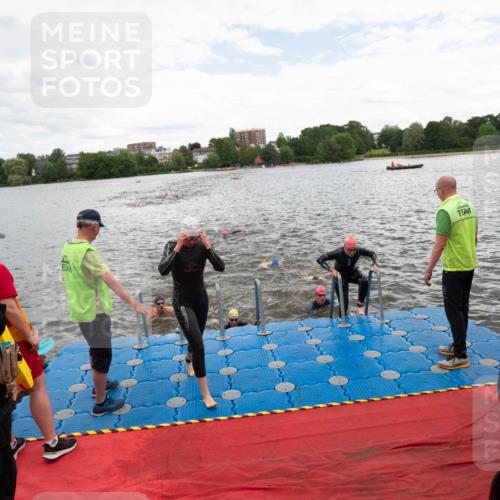 16.06.2024 - 7 Türme Triathlon MichiJ http://msf.ph/oto/6271977 16.06.2024 12:08:10 Schwimmen 440, 457, 544, 565, 592 meine-sportfotos.de
