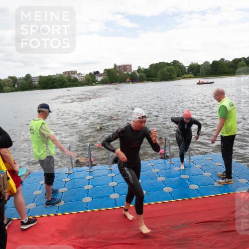 16.06.2024 - 7 Türme Triathlon MichiJ http://msf.ph/oto/6271983 16.06.2024 12:08:11 Schwimmen 440, 457, 544, 565, 592 meine-sportfotos.de
