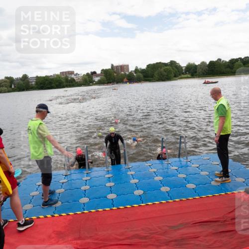 16.06.2024 - 7 Türme Triathlon MichiJ http://msf.ph/oto/6271987 16.06.2024 12:08:13 Schwimmen 440, 457, 544, 565, 592 meine-sportfotos.de