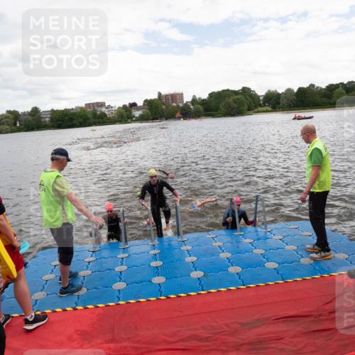 16.06.2024 - 7 Türme Triathlon MichiJ http://msf.ph/oto/6271989 16.06.2024 12:08:13 Schwimmen 440, 457, 544, 565, 592 meine-sportfotos.de