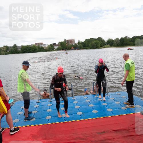 16.06.2024 - 7 Türme Triathlon MichiJ http://msf.ph/oto/6272005 16.06.2024 12:08:16 Schwimmen 440, 457, 544, 565 meine-sportfotos.de