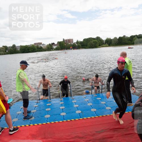 16.06.2024 - 7 Türme Triathlon MichiJ http://msf.ph/oto/6272008 16.06.2024 12:08:18 Schwimmen 457, 544, 565 meine-sportfotos.de