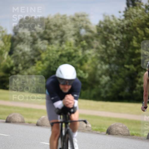 16.06.2024 - 26. Vierlanden-Triathlon Jannik Wohlers http://msf.ph/oto/6272009 16.06.2024 11:12:29 Radfahren 71, 86, 190, 204, 217, 369, 447 meine-sportfotos.de