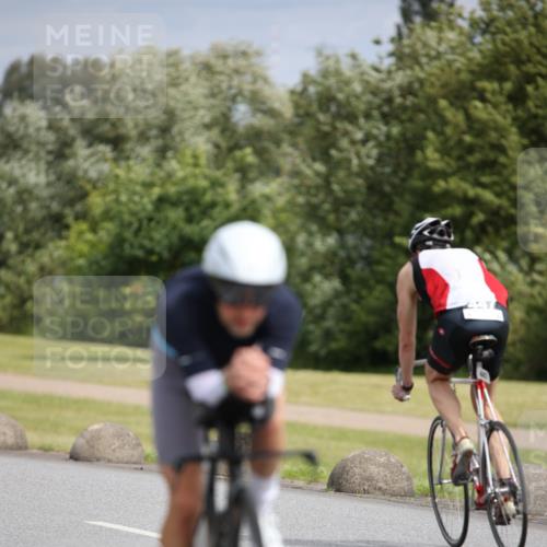 16.06.2024 - 26. Vierlanden-Triathlon Jannik Wohlers http://msf.ph/oto/6272013 16.06.2024 11:12:29 Radfahren 71, 86, 190, 204, 217, 369, 447 meine-sportfotos.de