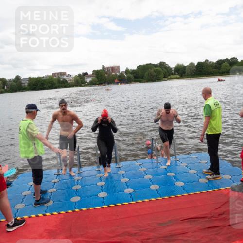 16.06.2024 - 7 Türme Triathlon MichiJ http://msf.ph/oto/6272014 16.06.2024 12:08:20 Schwimmen 57, 457, 544, 565 meine-sportfotos.de