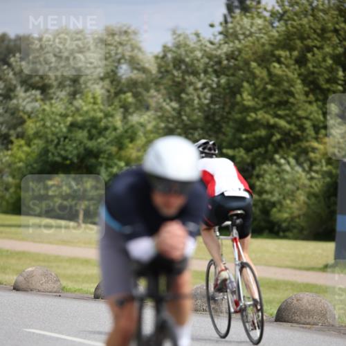 16.06.2024 - 26. Vierlanden-Triathlon Jannik Wohlers http://msf.ph/oto/6272016 16.06.2024 11:12:29 Radfahren 71, 86, 190, 204, 217, 369, 447 meine-sportfotos.de