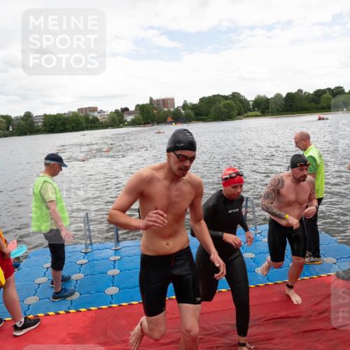16.06.2024 - 7 Türme Triathlon MichiJ http://msf.ph/oto/6272020 16.06.2024 12:08:21 Schwimmen 57, 66, 457, 544, 565 meine-sportfotos.de