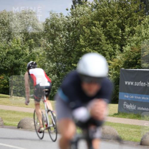 16.06.2024 - 26. Vierlanden-Triathlon Jannik Wohlers http://msf.ph/oto/6272024 16.06.2024 11:12:30 Radfahren 2, 71, 86, 190, 204, 217, 369, 447 meine-sportfotos.de