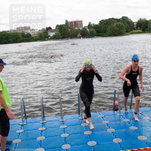 16.06.2024 - 7 Türme Triathlon MichiJ http://msf.ph/oto/6272029 16.06.2024 12:08:24 Schwimmen 57, 66, 457, 483, 544, 565 meine-sportfotos.de