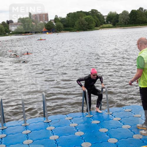 16.06.2024 - 7 Türme Triathlon MichiJ http://msf.ph/oto/6272042 16.06.2024 12:08:27 Schwimmen 57, 66, 457, 483, 565 meine-sportfotos.de
