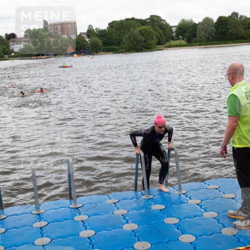 16.06.2024 - 7 Türme Triathlon MichiJ http://msf.ph/oto/6272044 16.06.2024 12:08:27 Schwimmen 57, 66, 457, 483, 565 meine-sportfotos.de