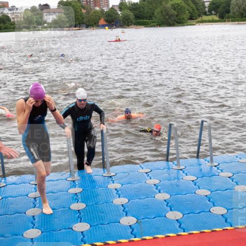 16.06.2024 - 7 Türme Triathlon MichiJ http://msf.ph/oto/6272067 16.06.2024 12:08:49 Schwimmen 51, 57, 65, 66, 79, 483, 562 meine-sportfotos.de