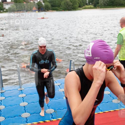 16.06.2024 - 7 Türme Triathlon MichiJ http://msf.ph/oto/6272082 16.06.2024 12:08:50 Schwimmen 51, 57, 62, 65, 66, 79, 483, 562 meine-sportfotos.de