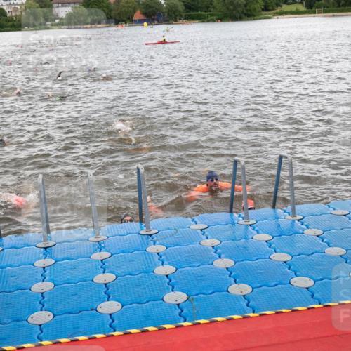 16.06.2024 - 7 Türme Triathlon MichiJ http://msf.ph/oto/6272092 16.06.2024 12:08:53 Schwimmen 51, 57, 62, 65, 66, 79, 483, 562 meine-sportfotos.de