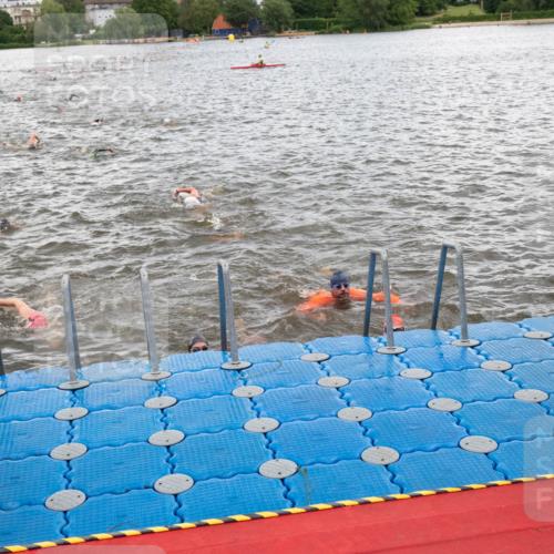 16.06.2024 - 7 Türme Triathlon MichiJ http://msf.ph/oto/6272094 16.06.2024 12:08:53 Schwimmen 51, 57, 62, 65, 66, 79, 483, 562 meine-sportfotos.de