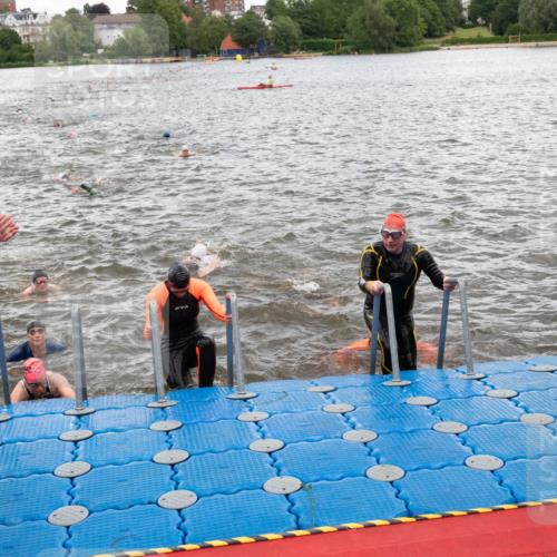 16.06.2024 - 7 Türme Triathlon MichiJ http://msf.ph/oto/6272129 16.06.2024 12:08:56 Schwimmen 51, 57, 62, 65, 66, 79, 483, 562 meine-sportfotos.de