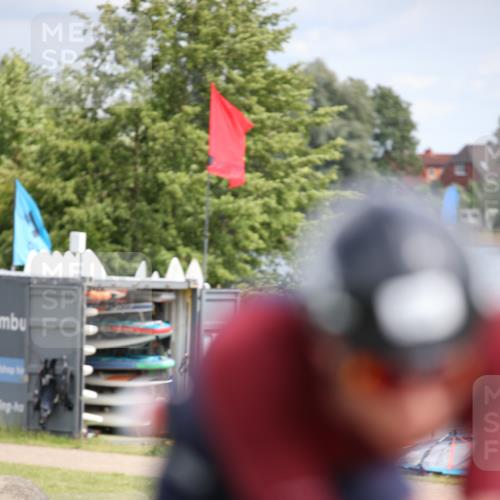 16.06.2024 - 26. Vierlanden-Triathlon Jannik Wohlers http://msf.ph/oto/6272141 16.06.2024 11:12:32 Radfahren 2, 71, 86, 204, 217, 369, 436, 447 meine-sportfotos.de