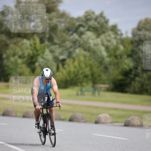 16.06.2024 - 26. Vierlanden-Triathlon Jannik Wohlers http://msf.ph/oto/6272153 16.06.2024 11:12:38 Radfahren 2, 86, 143, 204, 436 meine-sportfotos.de