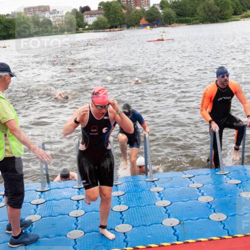 16.06.2024 - 7 Türme Triathlon MichiJ http://msf.ph/oto/6272176 16.06.2024 12:09:02 Schwimmen 51, 57, 62, 65, 66, 79, 473, 483, 562, 605 meine-sportfotos.de