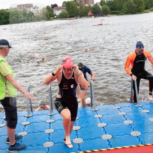 16.06.2024 - 7 Türme Triathlon MichiJ http://msf.ph/oto/6272178 16.06.2024 12:09:02 Schwimmen 51, 57, 62, 65, 66, 79, 473, 483, 562, 605 meine-sportfotos.de