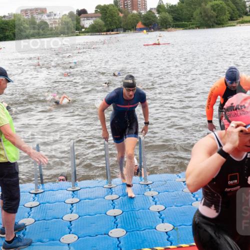 16.06.2024 - 7 Türme Triathlon MichiJ http://msf.ph/oto/6272184 16.06.2024 12:09:03 Schwimmen 51, 57, 62, 65, 66, 79, 473, 483, 562, 605 meine-sportfotos.de
