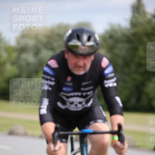 16.06.2024 - 26. Vierlanden-Triathlon Jannik Wohlers http://msf.ph/oto/6272397 16.06.2024 11:12:44 Radfahren 143, 214 meine-sportfotos.de