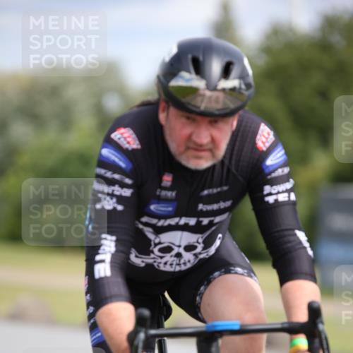 16.06.2024 - 26. Vierlanden-Triathlon Jannik Wohlers http://msf.ph/oto/6272405 16.06.2024 11:12:44 Radfahren 143, 214 meine-sportfotos.de