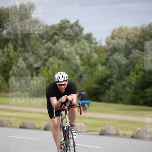 16.06.2024 - 26. Vierlanden-Triathlon Jannik Wohlers http://msf.ph/oto/6272430 16.06.2024 11:13:16 Radfahren 44, 67, 68, 116, 361 meine-sportfotos.de