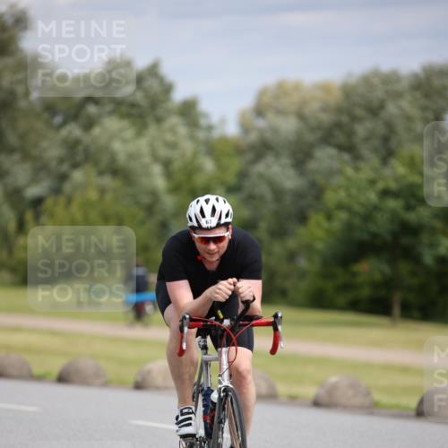 16.06.2024 - 26. Vierlanden-Triathlon Jannik Wohlers http://msf.ph/oto/6272432 16.06.2024 11:13:16 Radfahren 44, 67, 68, 116, 361 meine-sportfotos.de