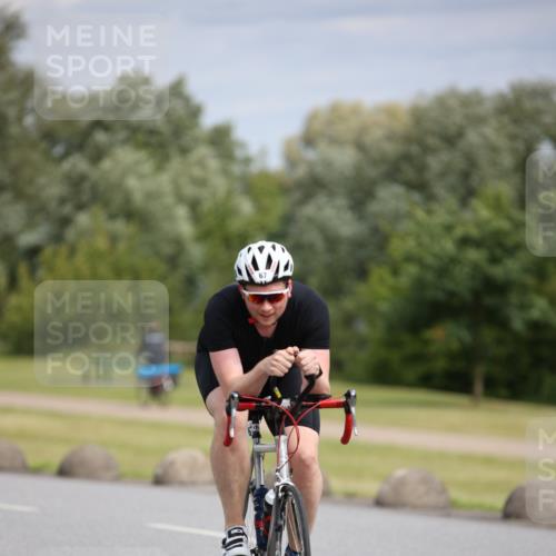 16.06.2024 - 26. Vierlanden-Triathlon Jannik Wohlers http://msf.ph/oto/6272434 16.06.2024 11:13:16 Radfahren 44, 67, 68, 116, 361 meine-sportfotos.de
