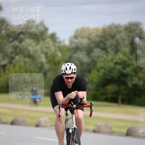 16.06.2024 - 26. Vierlanden-Triathlon Jannik Wohlers http://msf.ph/oto/6272480 16.06.2024 11:13:16 Radfahren 44, 67, 68, 116, 361 meine-sportfotos.de