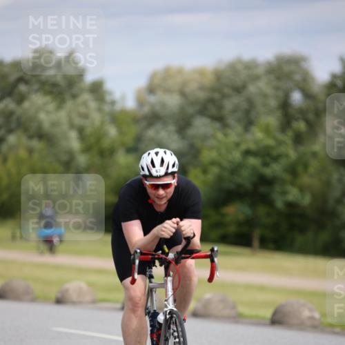 16.06.2024 - 26. Vierlanden-Triathlon Jannik Wohlers http://msf.ph/oto/6272483 16.06.2024 11:13:16 Radfahren 44, 67, 68, 116, 361 meine-sportfotos.de