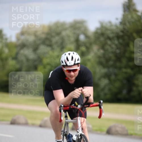 16.06.2024 - 26. Vierlanden-Triathlon Jannik Wohlers http://msf.ph/oto/6272496 16.06.2024 11:13:17 Radfahren 39, 44, 67, 68, 116, 361, 455 meine-sportfotos.de