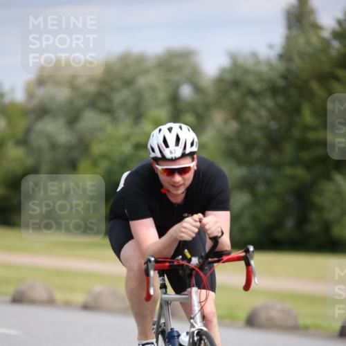 16.06.2024 - 26. Vierlanden-Triathlon Jannik Wohlers http://msf.ph/oto/6272498 16.06.2024 11:13:17 Radfahren 39, 44, 67, 68, 116, 361, 455 meine-sportfotos.de