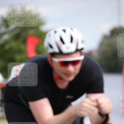 16.06.2024 - 26. Vierlanden-Triathlon Jannik Wohlers http://msf.ph/oto/6272594 16.06.2024 11:13:18 Radfahren 39, 44, 67, 68, 116, 361, 455 meine-sportfotos.de