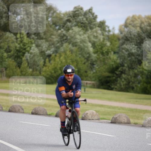 16.06.2024 - 26. Vierlanden-Triathlon Jannik Wohlers http://msf.ph/oto/6272652 16.06.2024 11:13:31 Radfahren 63, 431 meine-sportfotos.de