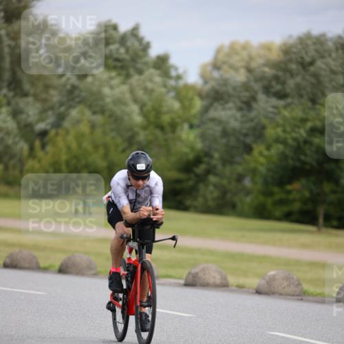 16.06.2024 - 26. Vierlanden-Triathlon Jannik Wohlers http://msf.ph/oto/6272831 16.06.2024 11:13:38 Radfahren 33, 63, 107, 132, 150, 392, 431 meine-sportfotos.de