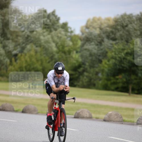 16.06.2024 - 26. Vierlanden-Triathlon Jannik Wohlers http://msf.ph/oto/6272833 16.06.2024 11:13:38 Radfahren 33, 63, 107, 132, 150, 392, 431 meine-sportfotos.de