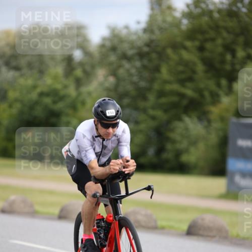 16.06.2024 - 26. Vierlanden-Triathlon Jannik Wohlers http://msf.ph/oto/6272881 16.06.2024 11:13:38 Radfahren 33, 63, 107, 132, 150, 392, 431 meine-sportfotos.de