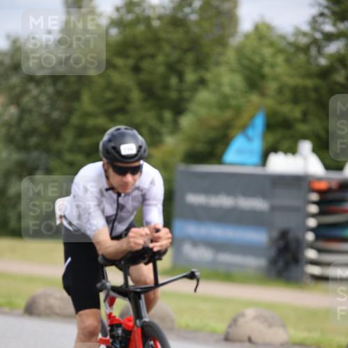 16.06.2024 - 26. Vierlanden-Triathlon Jannik Wohlers http://msf.ph/oto/6272948 16.06.2024 11:13:39 Radfahren 33, 63, 107, 132, 150, 392, 431 meine-sportfotos.de