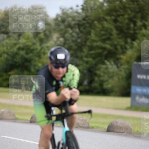 16.06.2024 - 26. Vierlanden-Triathlon Jannik Wohlers http://msf.ph/oto/6272982 16.06.2024 11:13:40 Radfahren 33, 63, 107, 132, 150, 392, 431 meine-sportfotos.de
