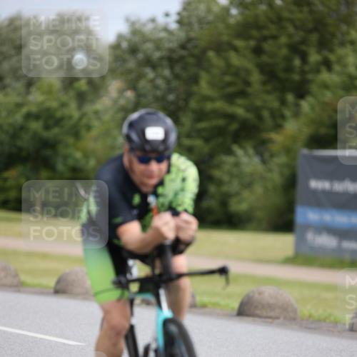 16.06.2024 - 26. Vierlanden-Triathlon Jannik Wohlers http://msf.ph/oto/6272987 16.06.2024 11:13:40 Radfahren 33, 63, 107, 132, 150, 392, 431 meine-sportfotos.de