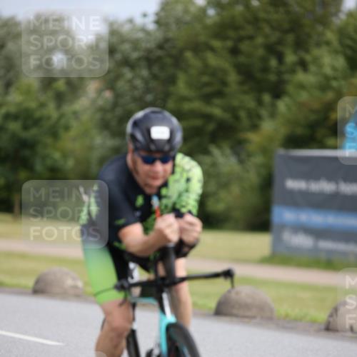 16.06.2024 - 26. Vierlanden-Triathlon Jannik Wohlers http://msf.ph/oto/6272991 16.06.2024 11:13:40 Radfahren 33, 63, 107, 132, 150, 392, 431 meine-sportfotos.de