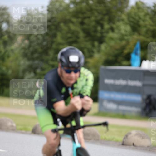 16.06.2024 - 26. Vierlanden-Triathlon Jannik Wohlers http://msf.ph/oto/6272999 16.06.2024 11:13:40 Radfahren 33, 63, 107, 132, 150, 392, 431 meine-sportfotos.de