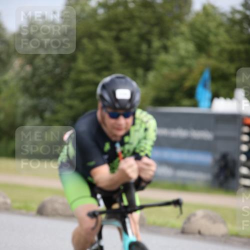16.06.2024 - 26. Vierlanden-Triathlon Jannik Wohlers http://msf.ph/oto/6273002 16.06.2024 11:13:40 Radfahren 33, 63, 107, 132, 150, 392, 431 meine-sportfotos.de