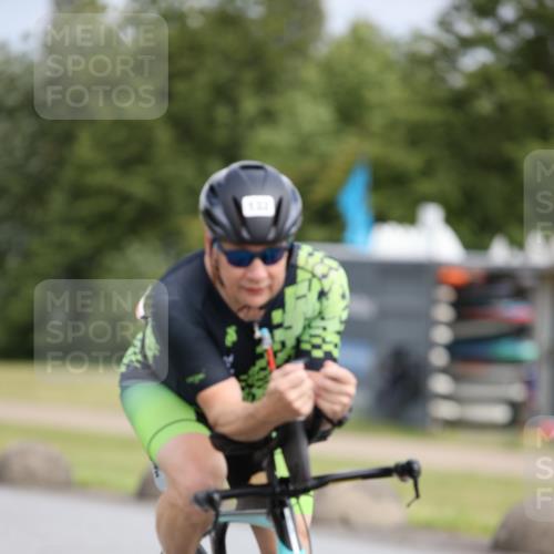 16.06.2024 - 26. Vierlanden-Triathlon Jannik Wohlers http://msf.ph/oto/6273009 16.06.2024 11:13:40 Radfahren 33, 63, 107, 132, 150, 392, 431 meine-sportfotos.de